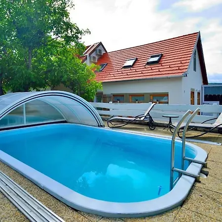 Villa Levendula Vendeghaz *