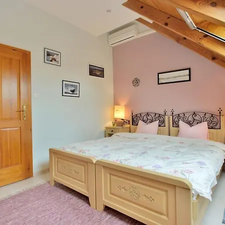 Villa Levendula Vendeghaz *