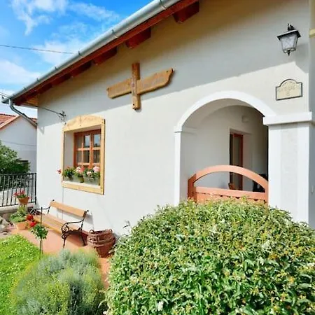 Levendula Vendeghaz Villa Lovas