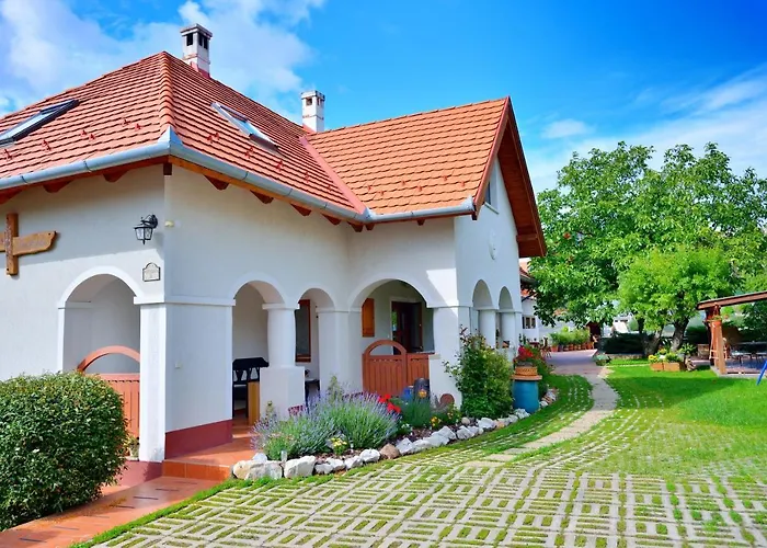 Levendula Vendeghaz 빌라 Lovas