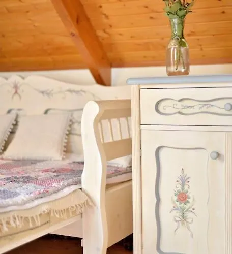 Levendula Vendeghaz * Lovas